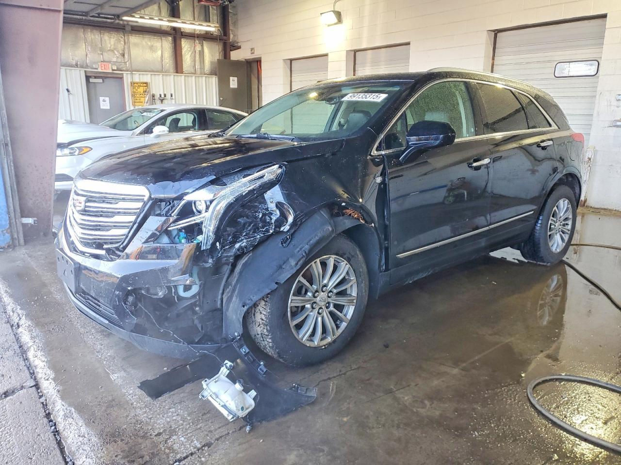 2017 CADILLAC XT5
