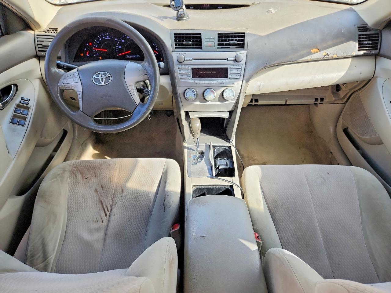 2011 TOYOTA CAMRY