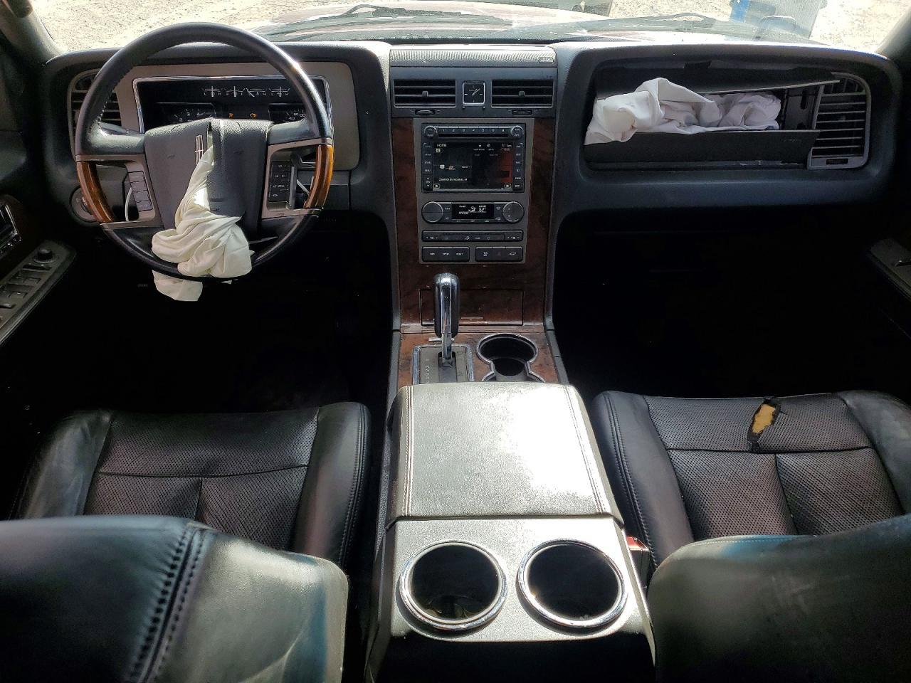 2012 Lincoln Townhouse Navigator
