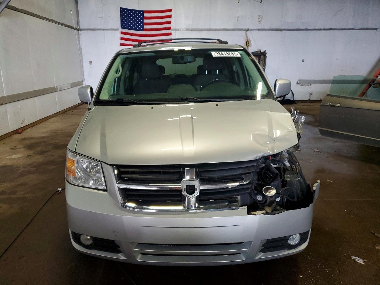 2010 DODGE GRAND CARAVAN