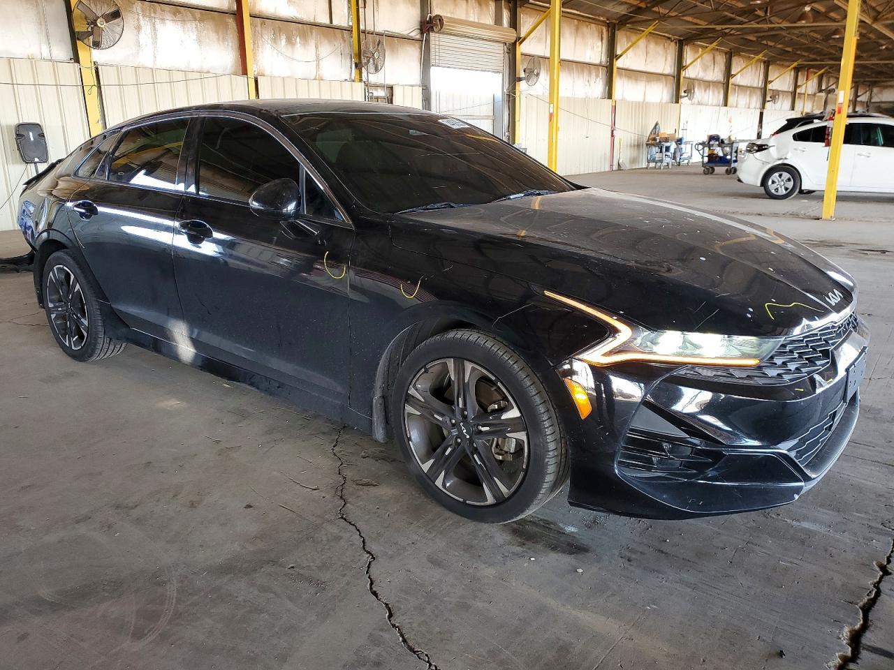 2022 KIA K5