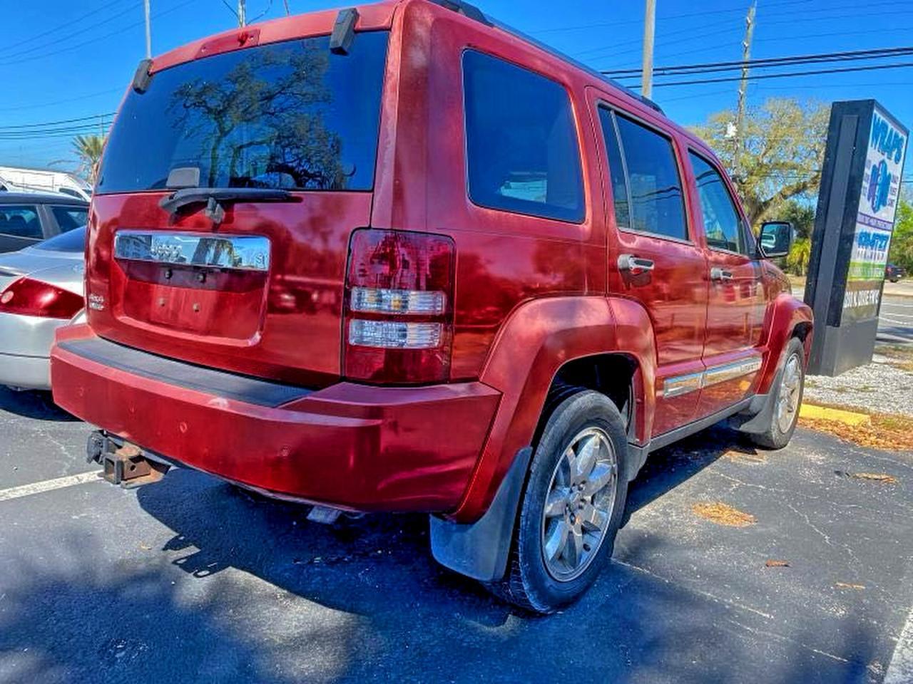 2009 JEEP Liberty