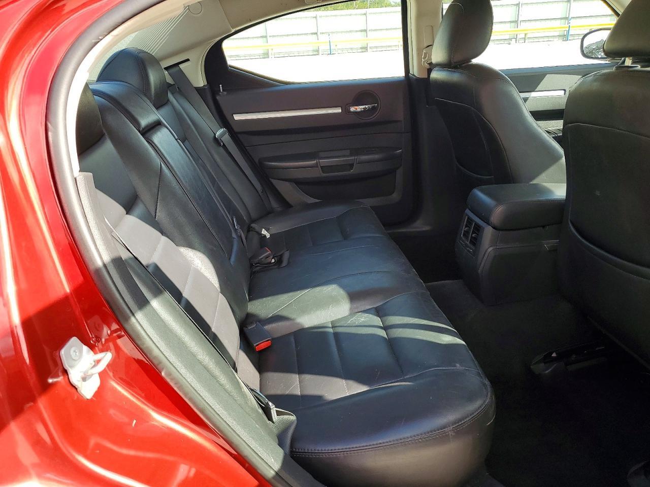 2010 DODGE CHARGER