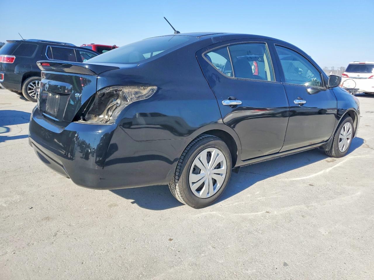 2017 NISSAN VERSA
