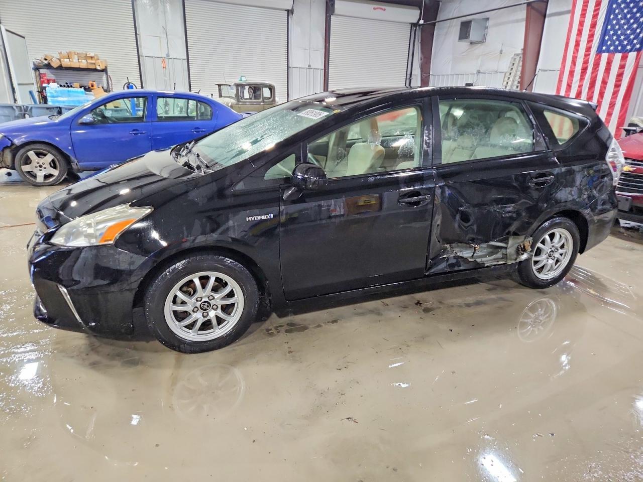 2012 TOYOTA PRIUS V