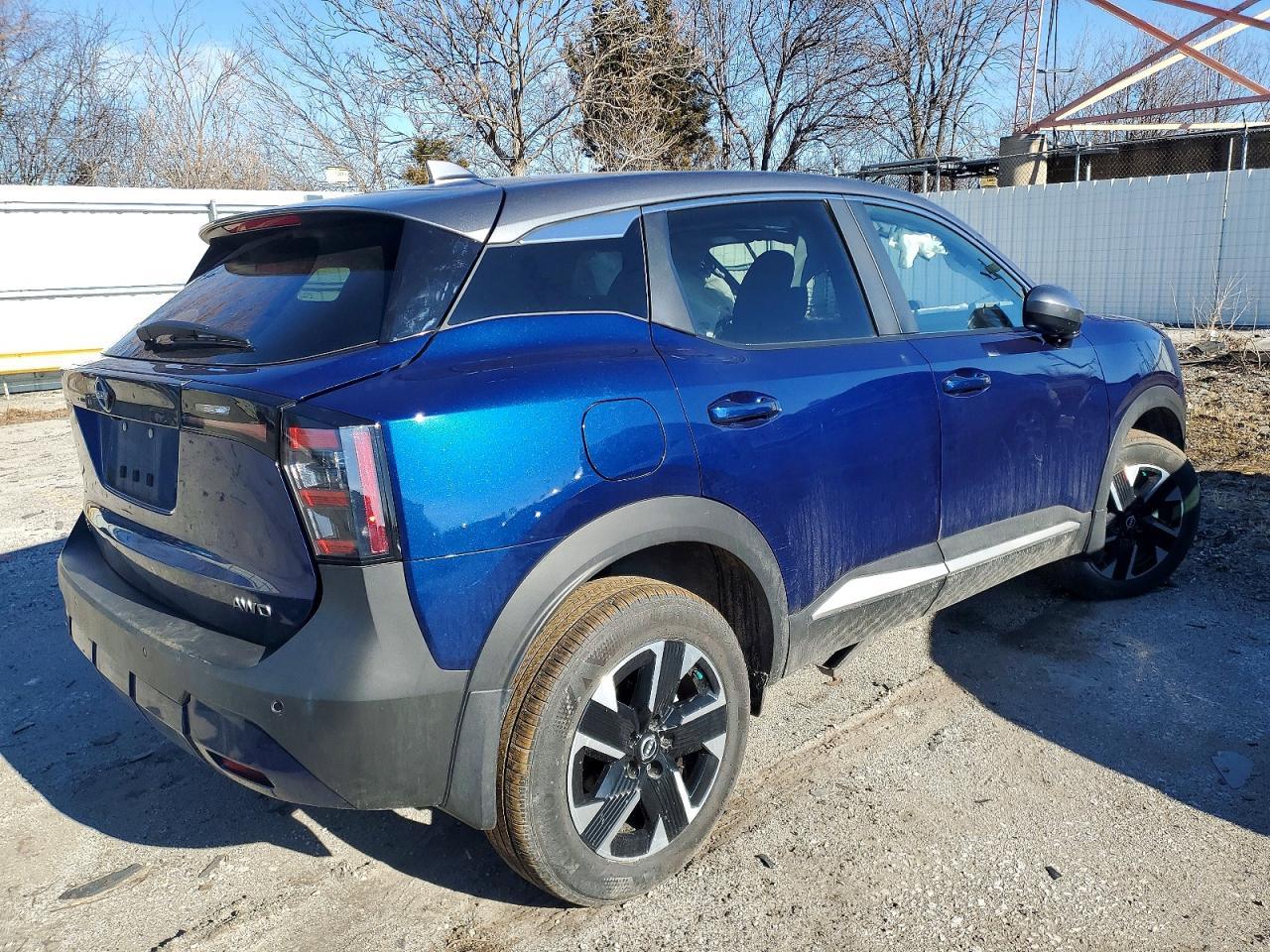 2025 NISSAN KICKS