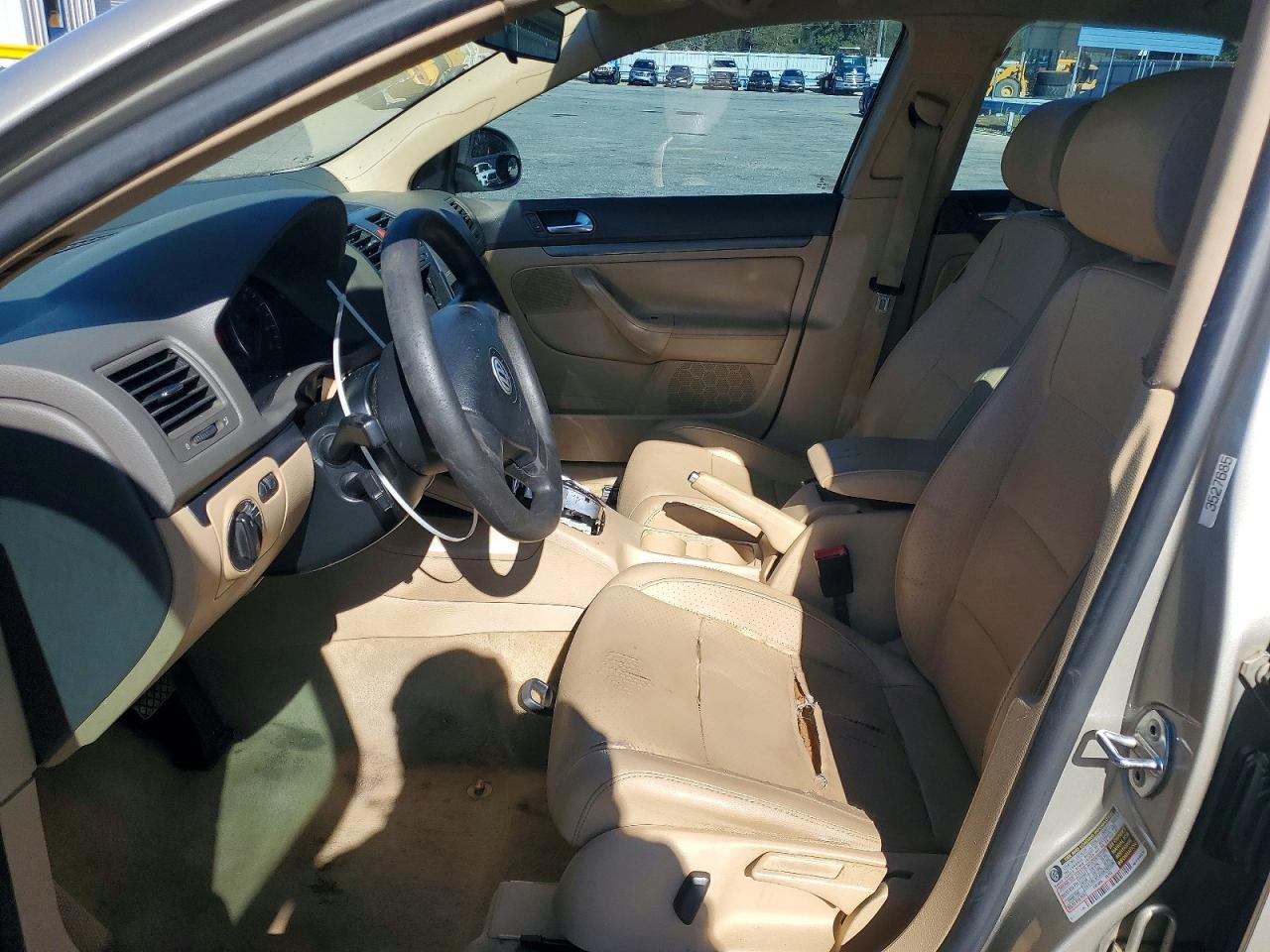 2006 VOLKSWAGEN JETTA