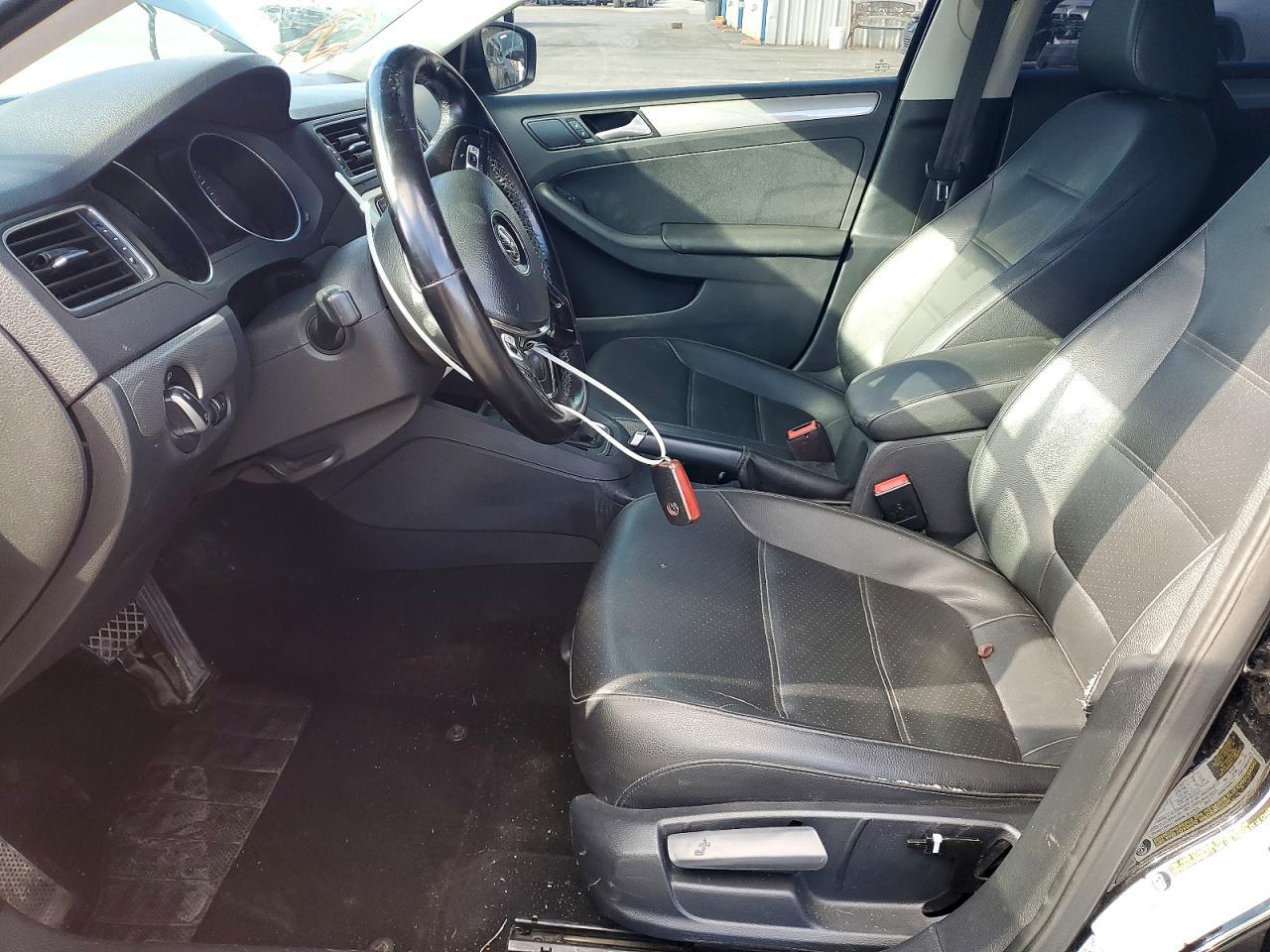 2017 VOLKSWAGEN JETTA