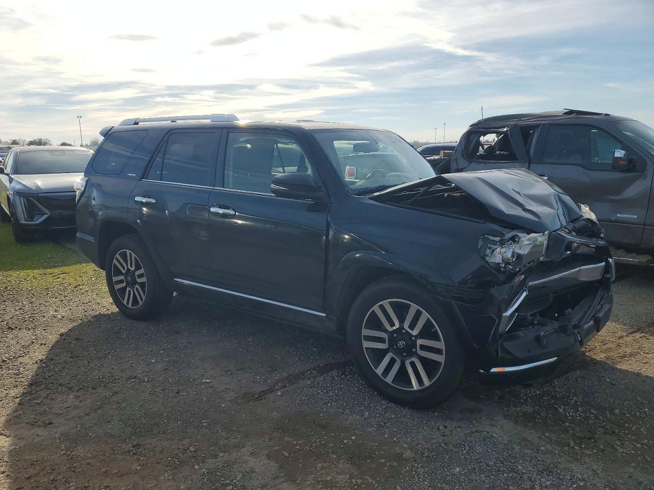 2017 TOYOTA 4Runner