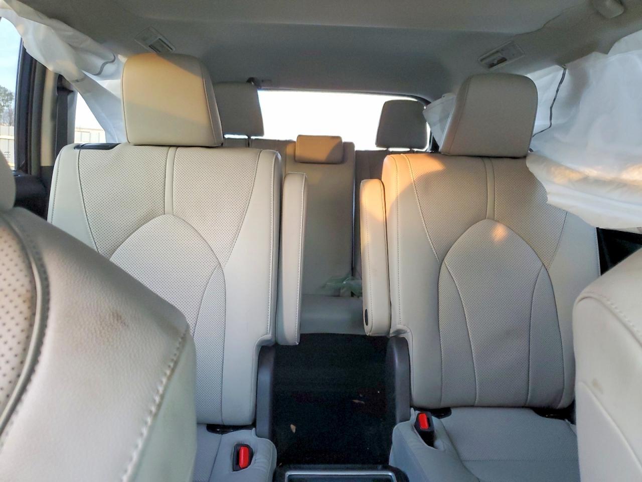 2024 TOYOTA HIGHLANDER