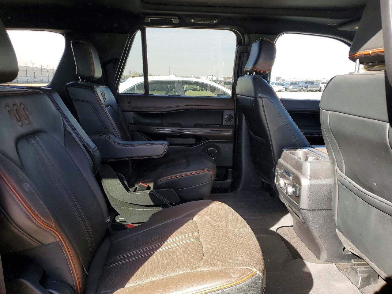 2021 FORD Expedition