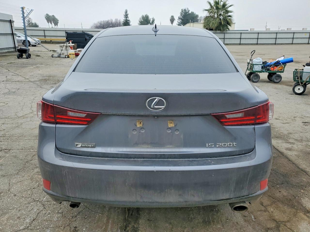 2016 LEXUS IS 200t