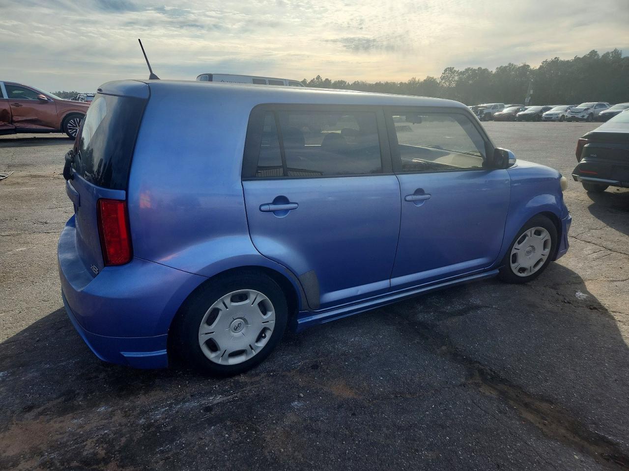 2010 TOYOTA SCION