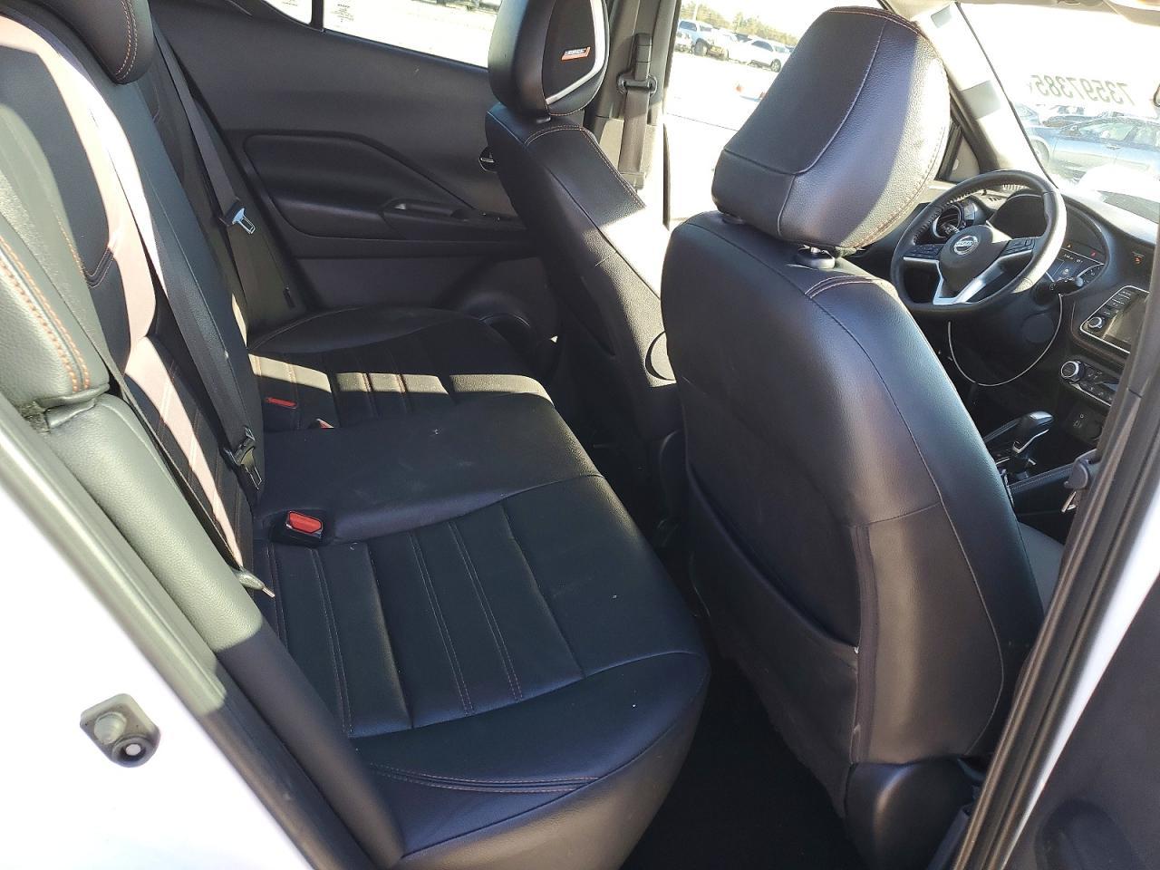 2020 NISSAN KICKS