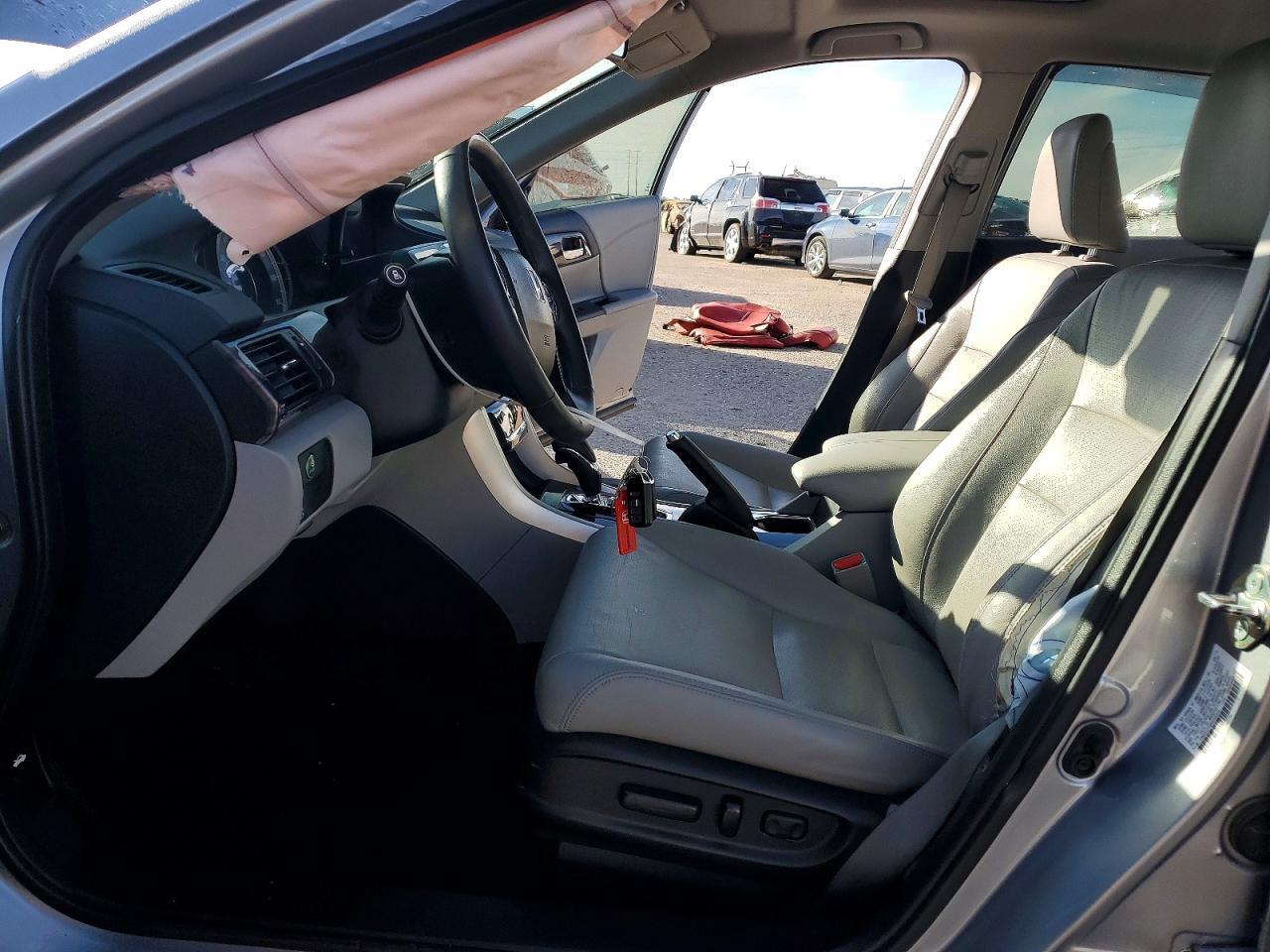 2017 HONDA ACCORD