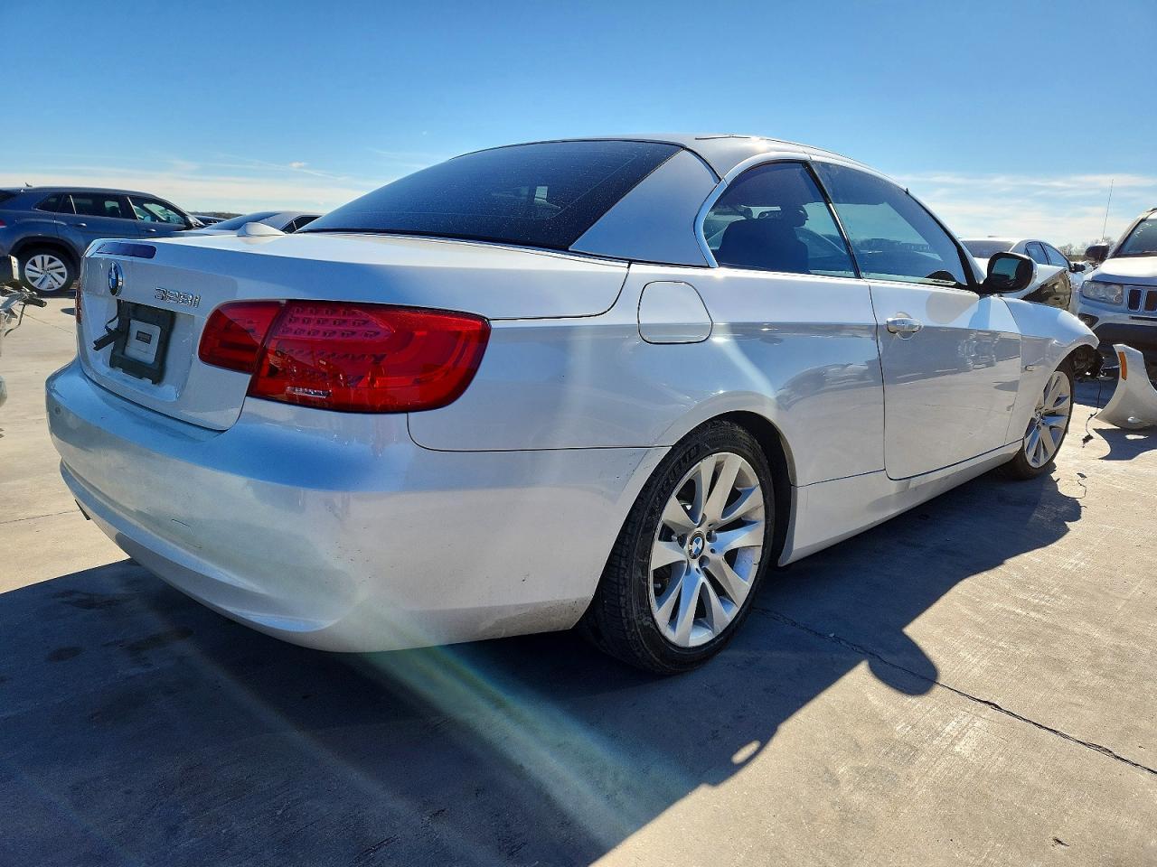 2011 BMW 3 SERIES