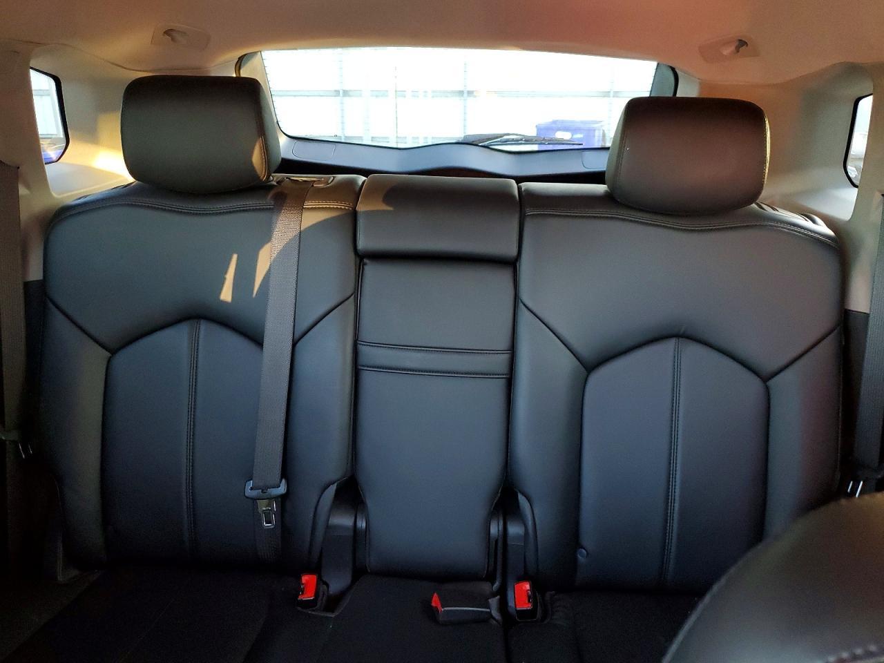 2011 CADILLAC SRX