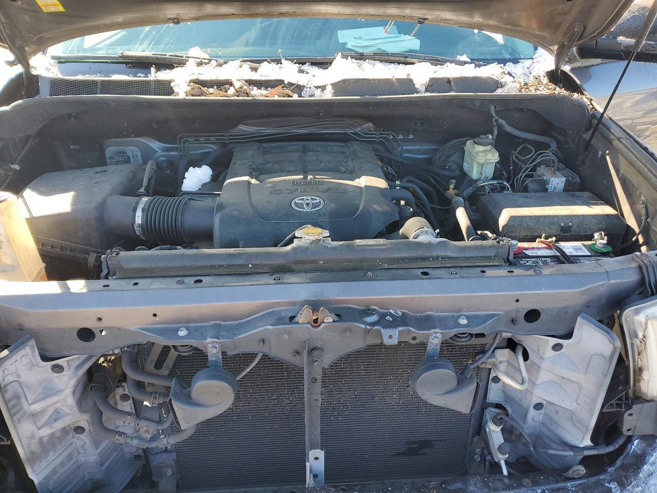 2011 TOYOTA TUNDRA