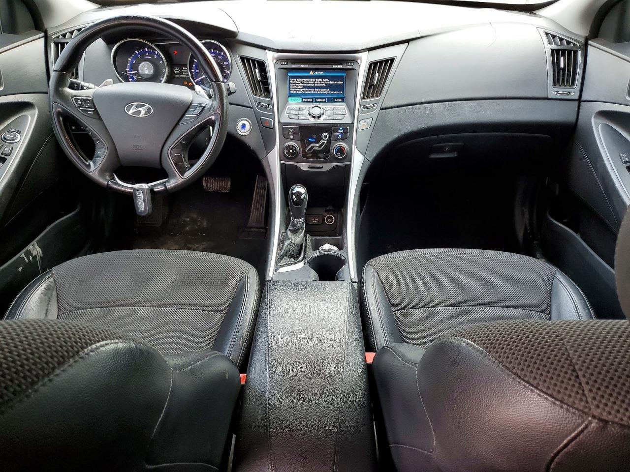 2011 HYUNDAI SONATA