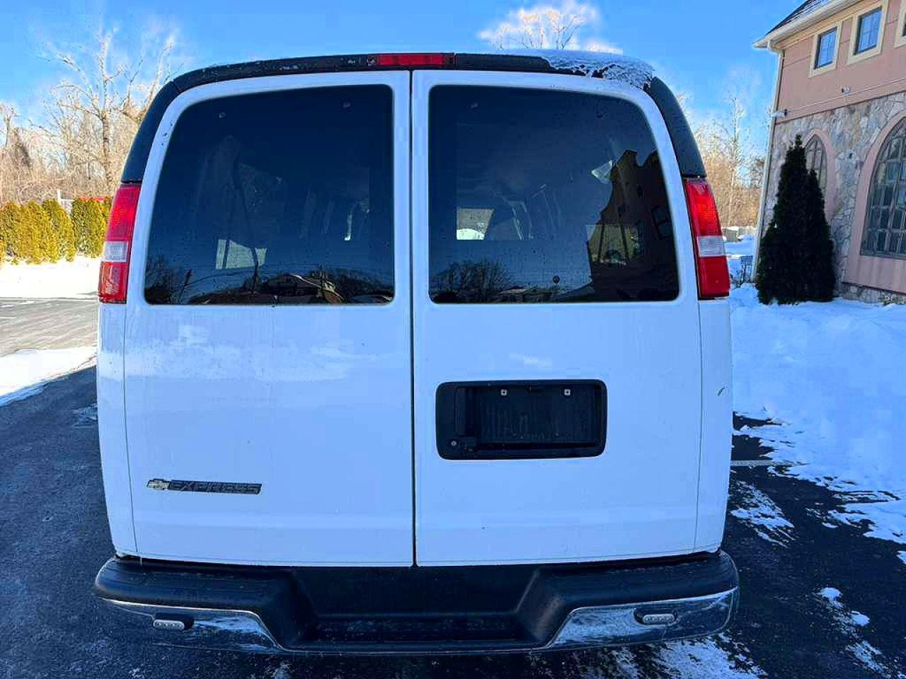 2021 CHEVROLET Express 3500