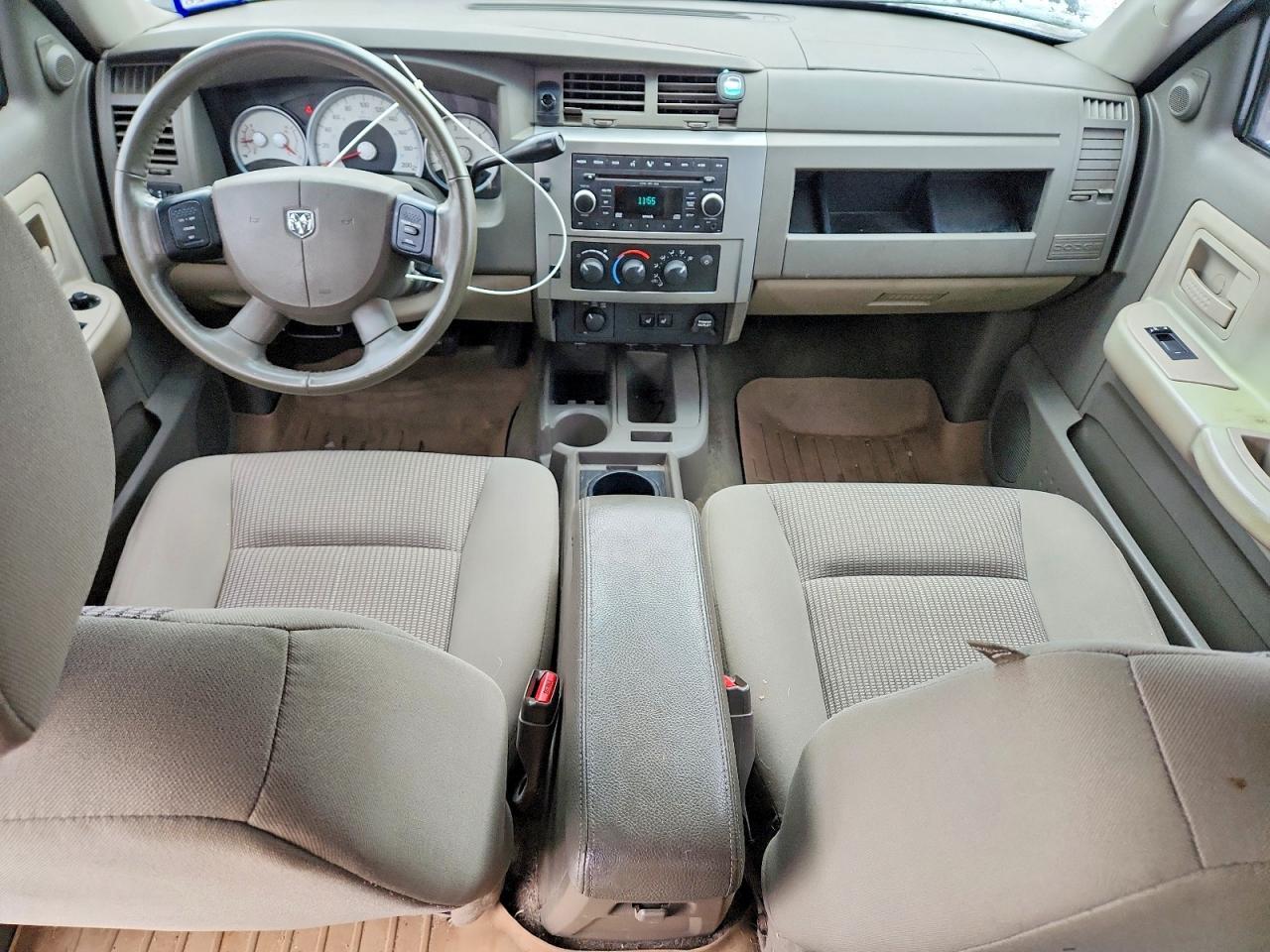2008 DODGE Dakota