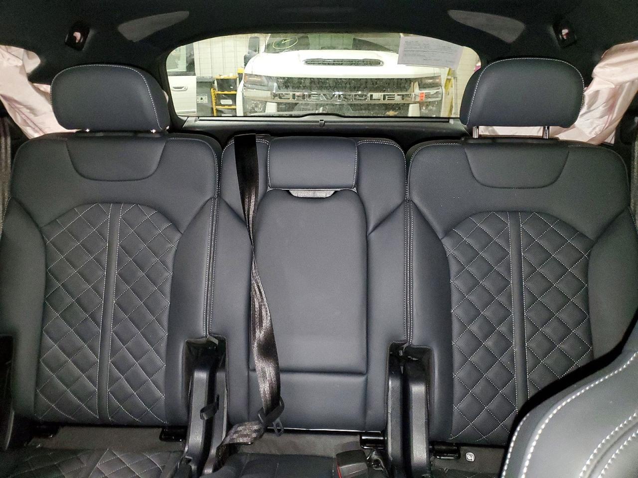 2025 AUDI SQ7