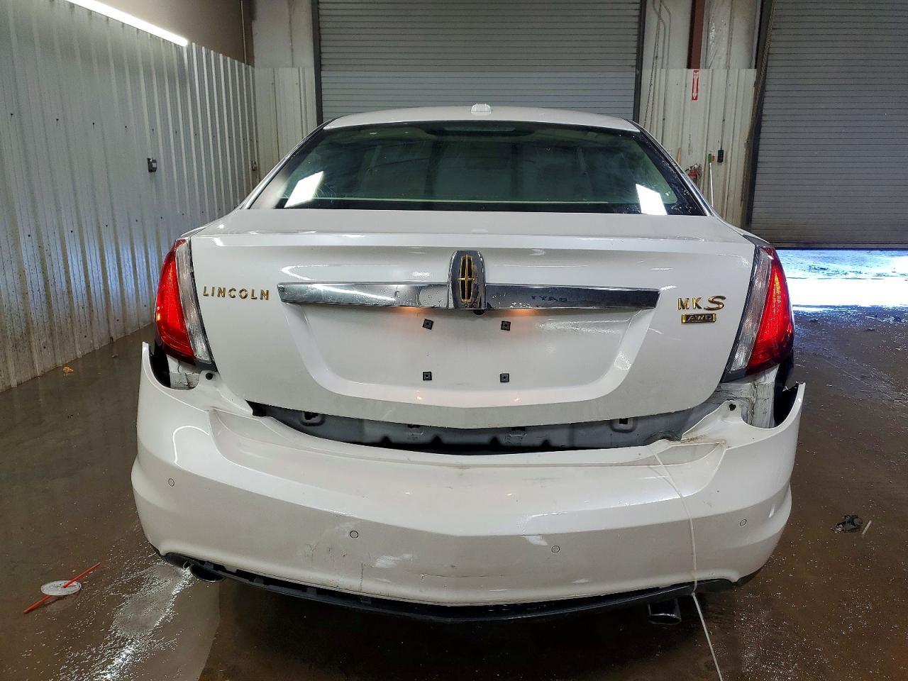 2010 LINCOLN MKS