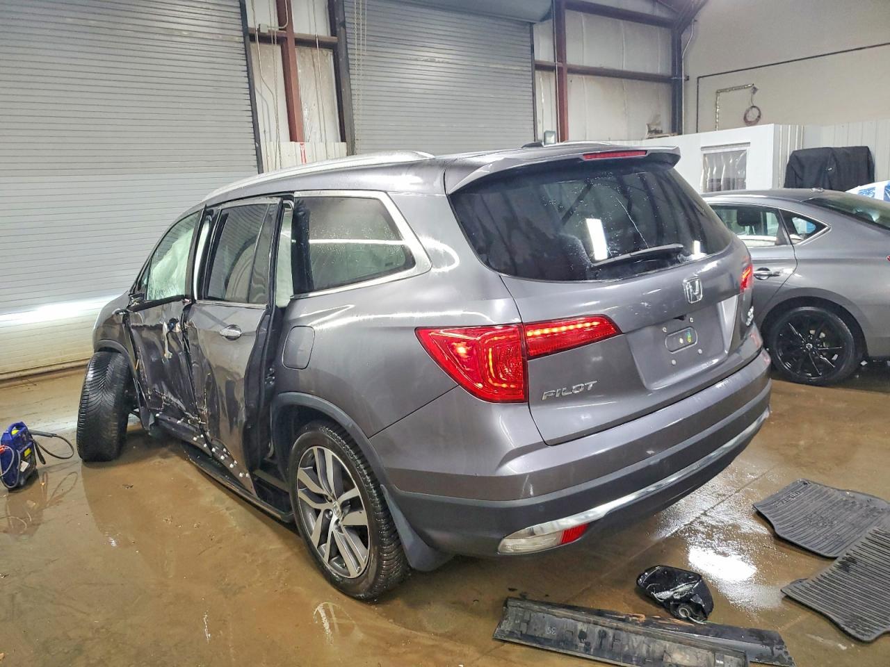 2017 HONDA PILOT
