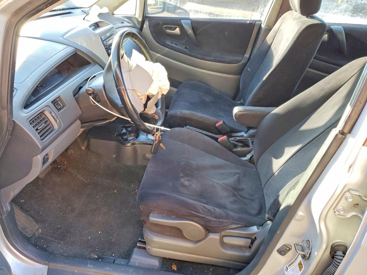 2004 SUZUKI Aerio