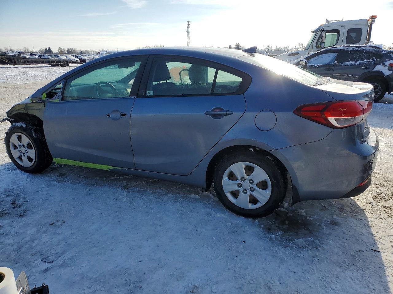 2017 KIA FORTE