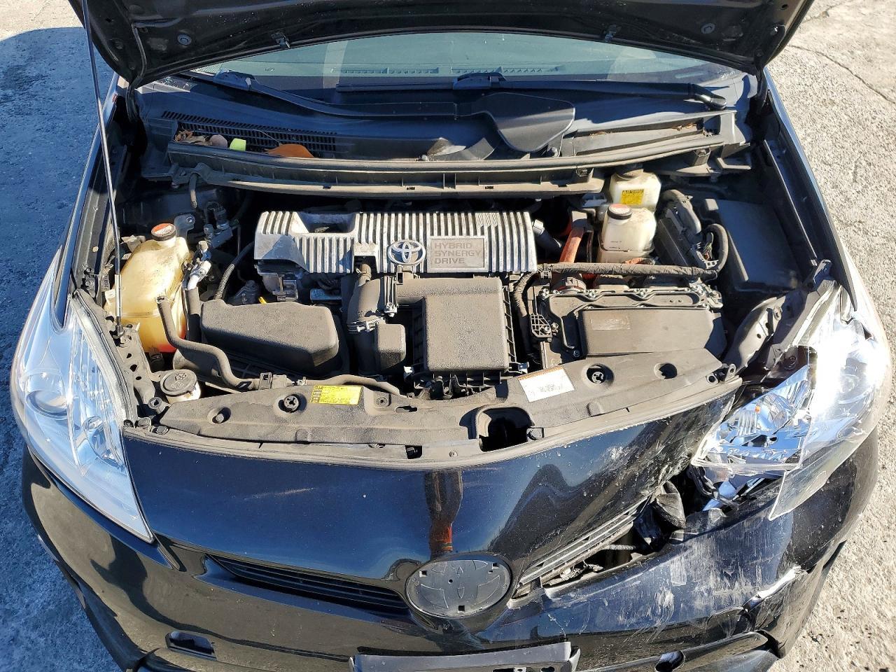 2015 TOYOTA PRIUS