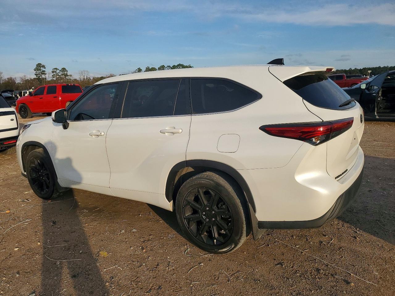 2023 TOYOTA HIGHLANDER