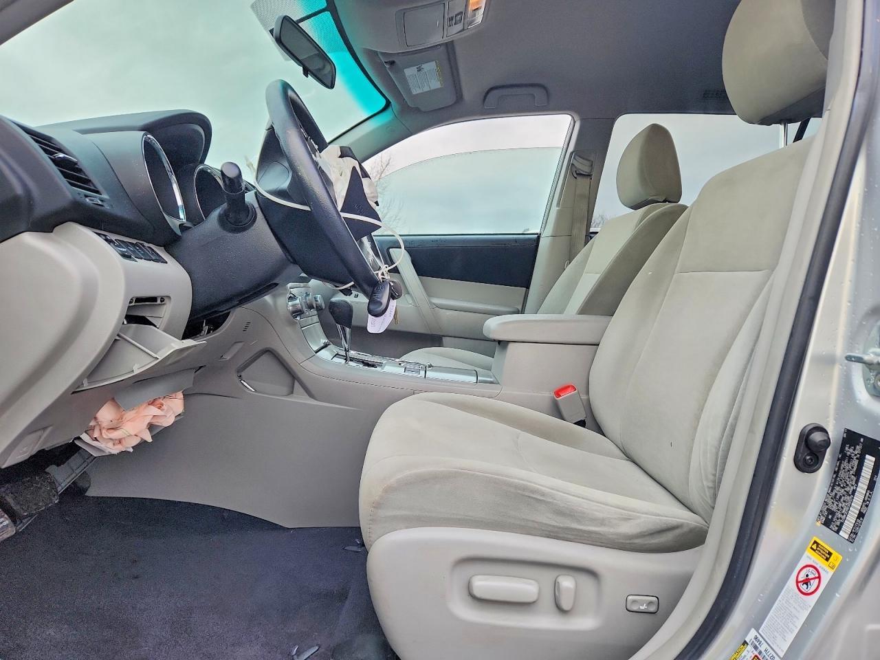2012 TOYOTA HIGHLANDER