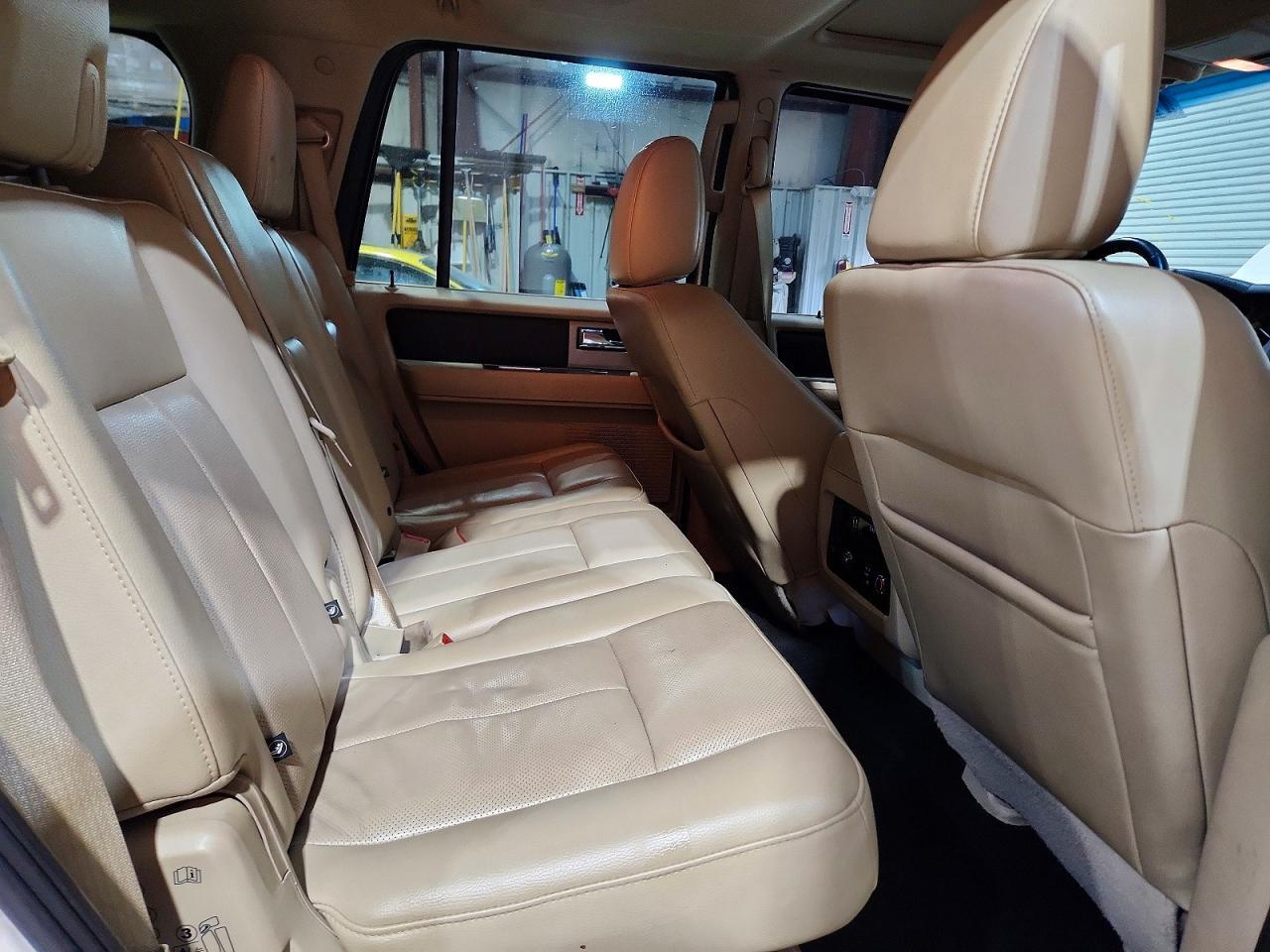 2017 FORD Expedition