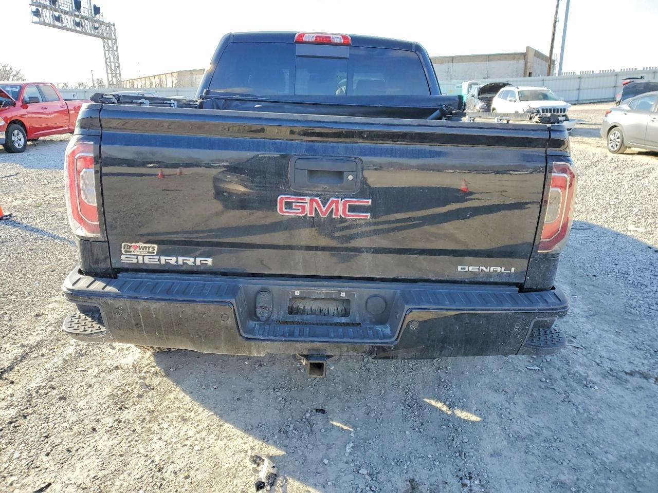 2016 GMC Sierra