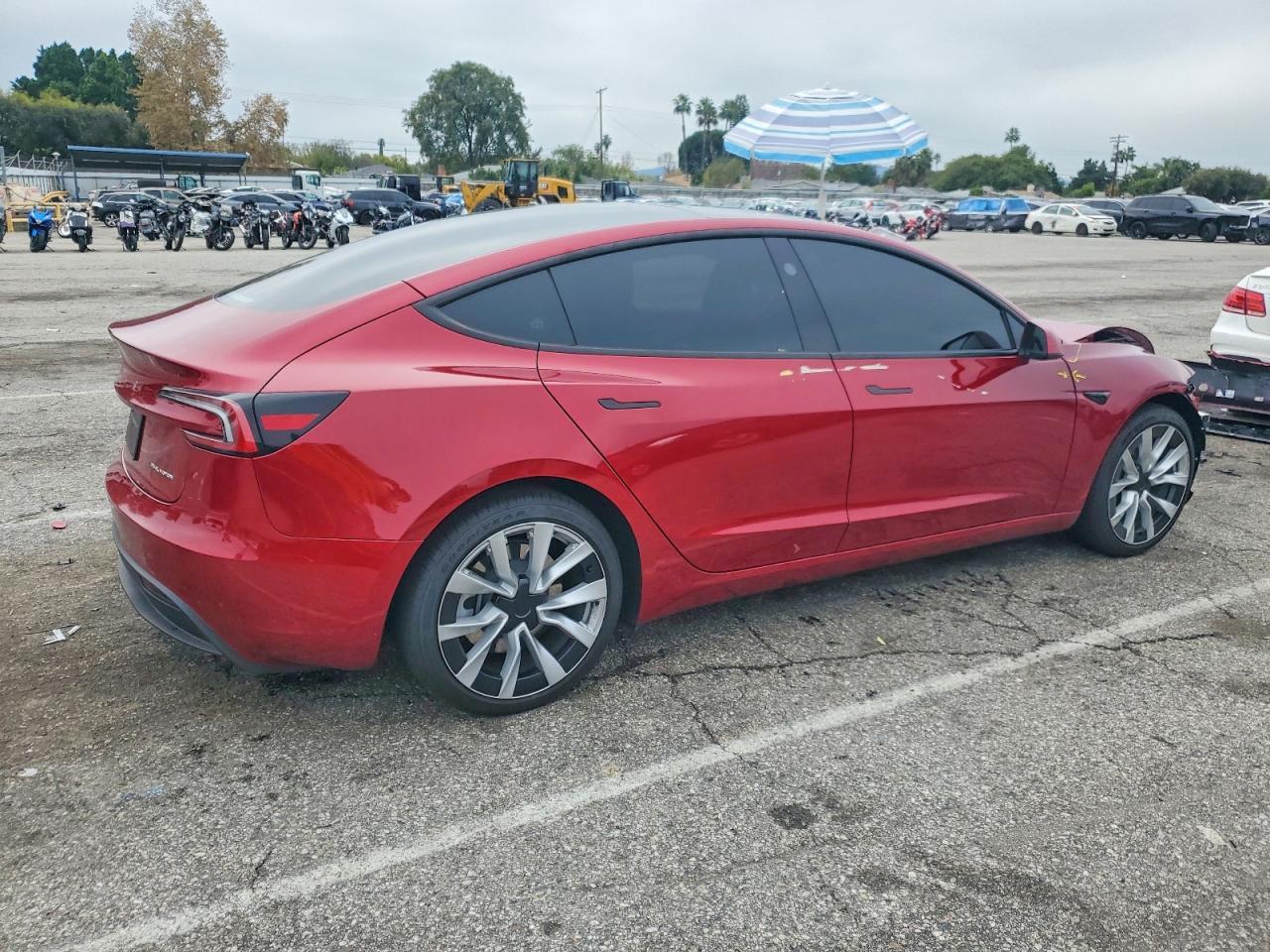 2025 TESLA MODEL 3