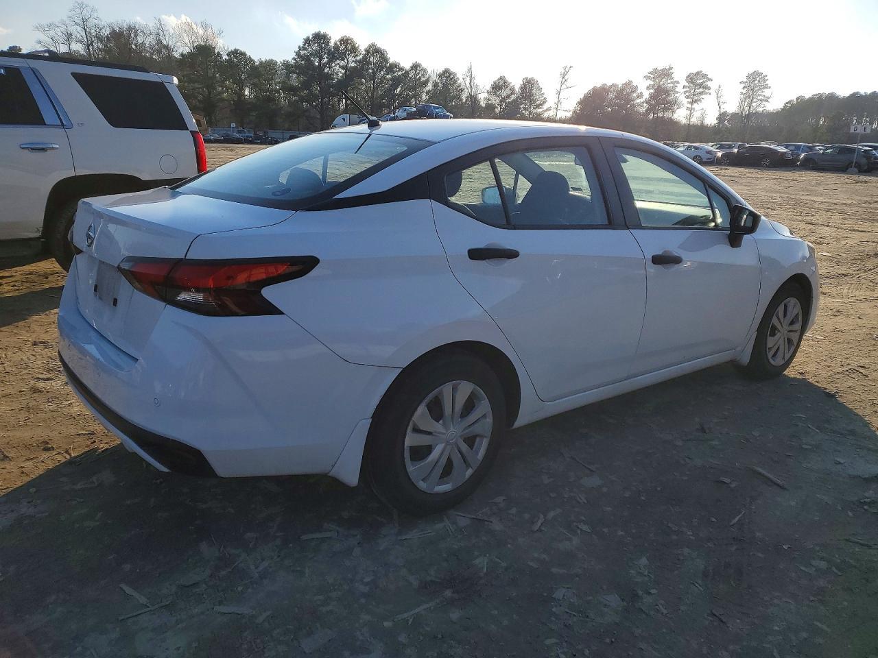 2021 NISSAN VERSA