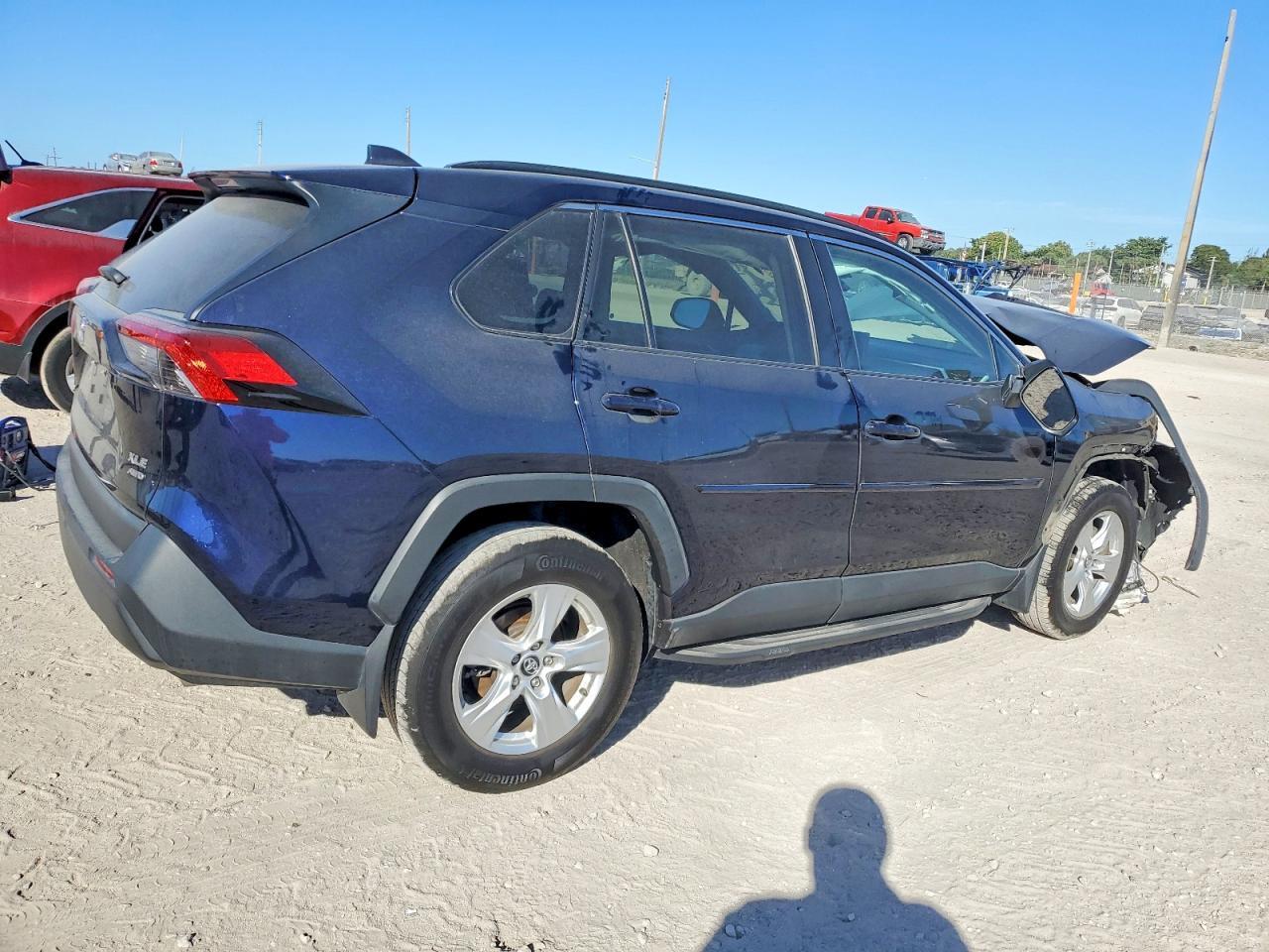 2020 TOYOTA RAV4
