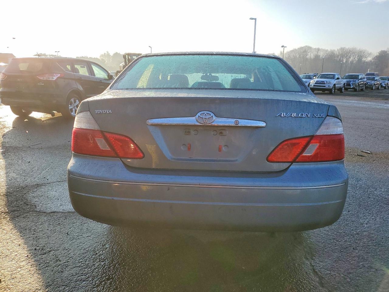 2003 TOYOTA Avalon