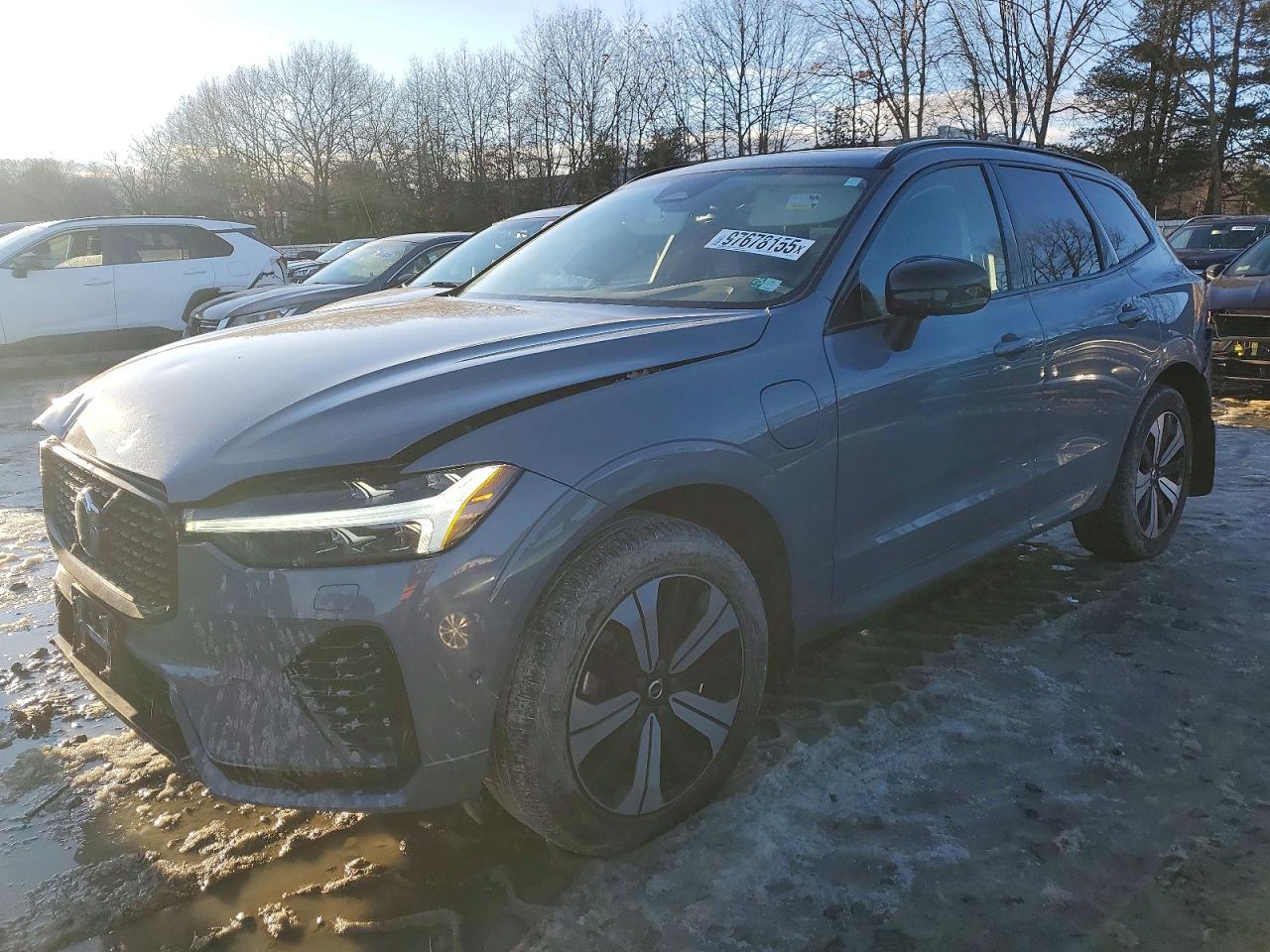 2024 VOLVO XC60