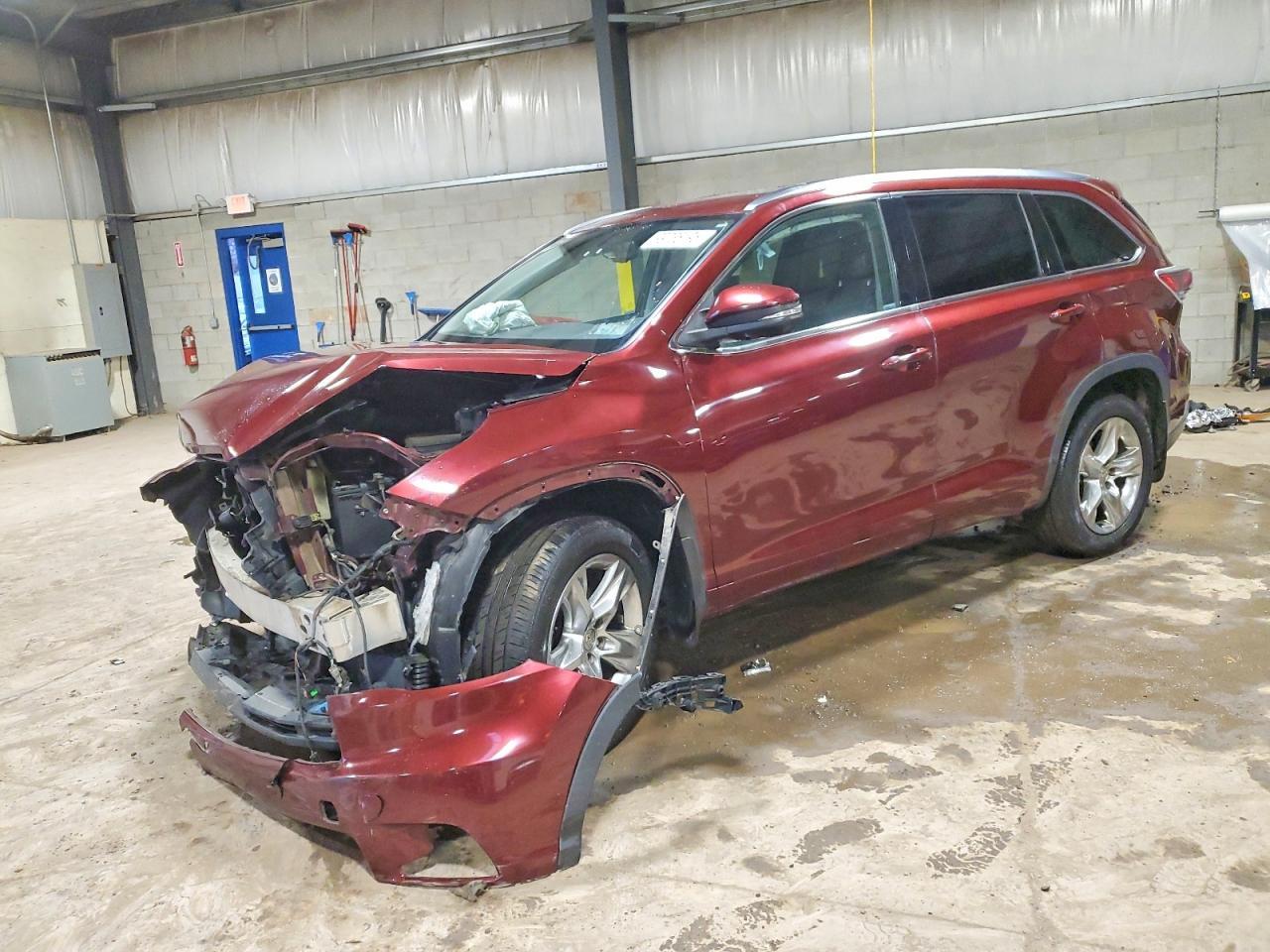2014 TOYOTA HIGHLANDER