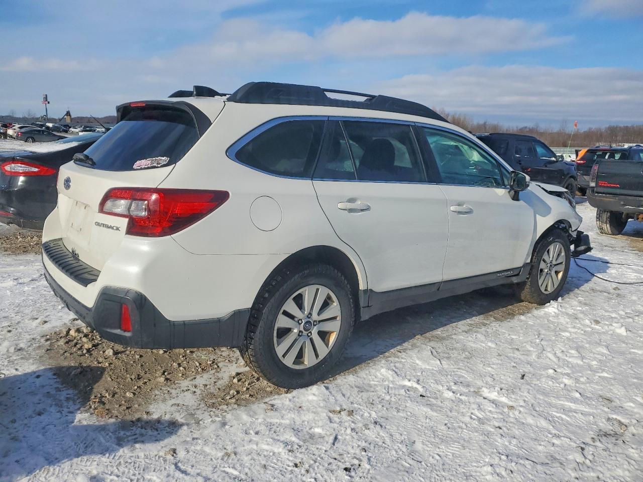 2018 SUBARU Outback