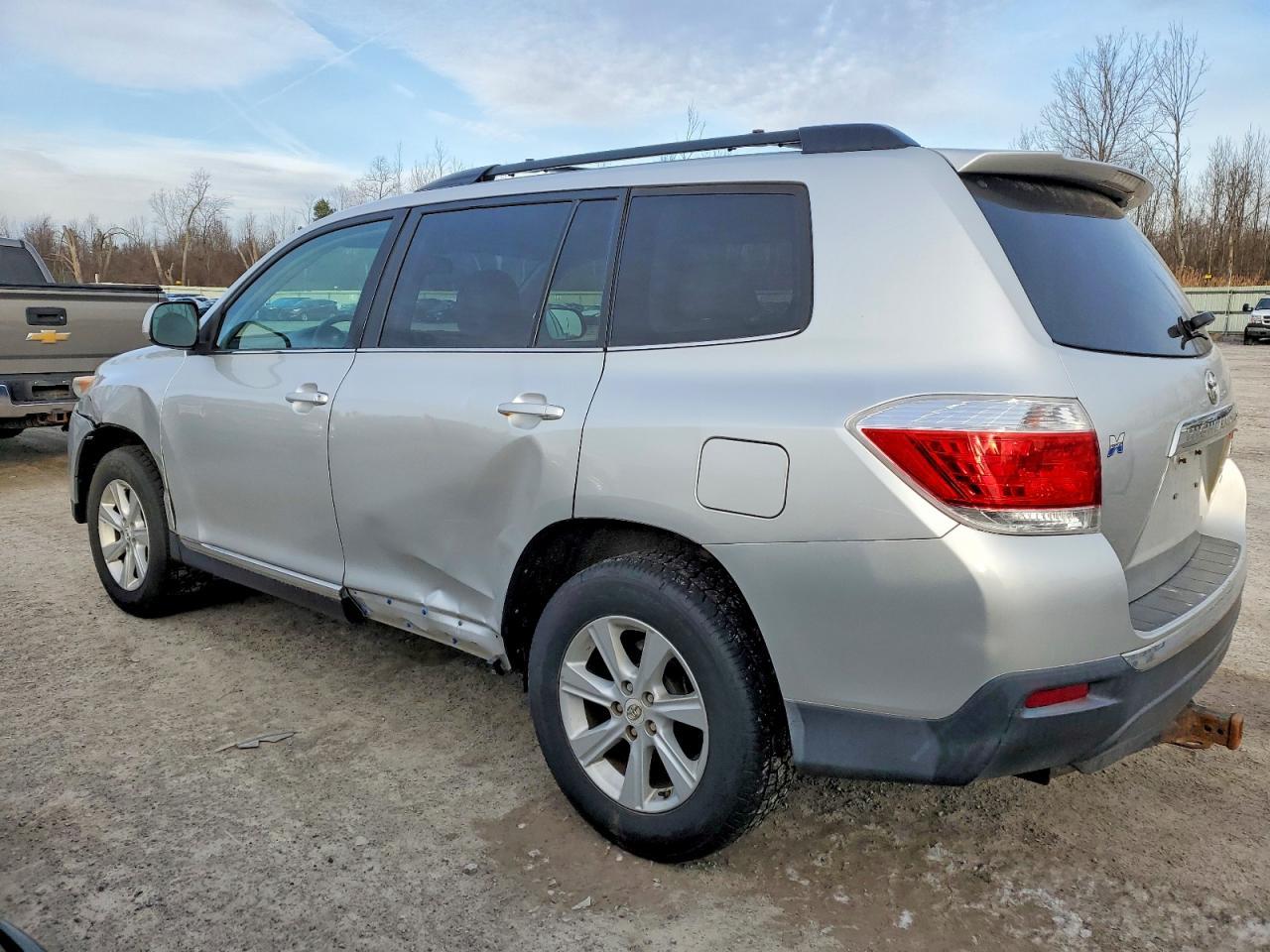 2011 TOYOTA HIGHLANDER