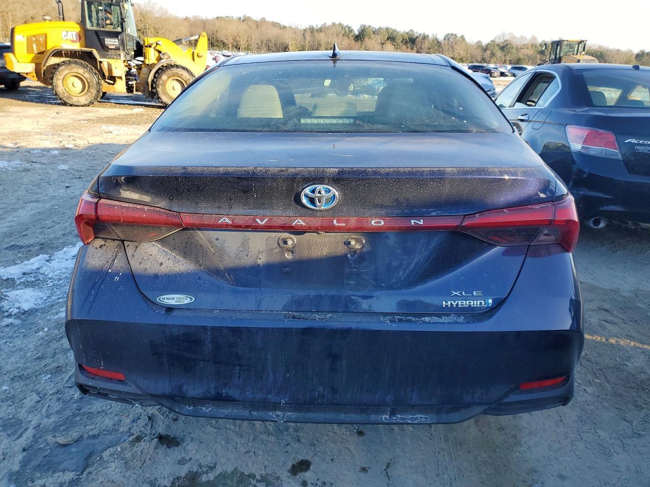 2021 TOYOTA Avalon