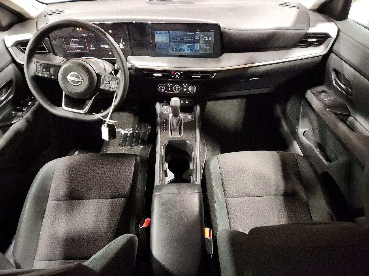 2025 NISSAN KICKS