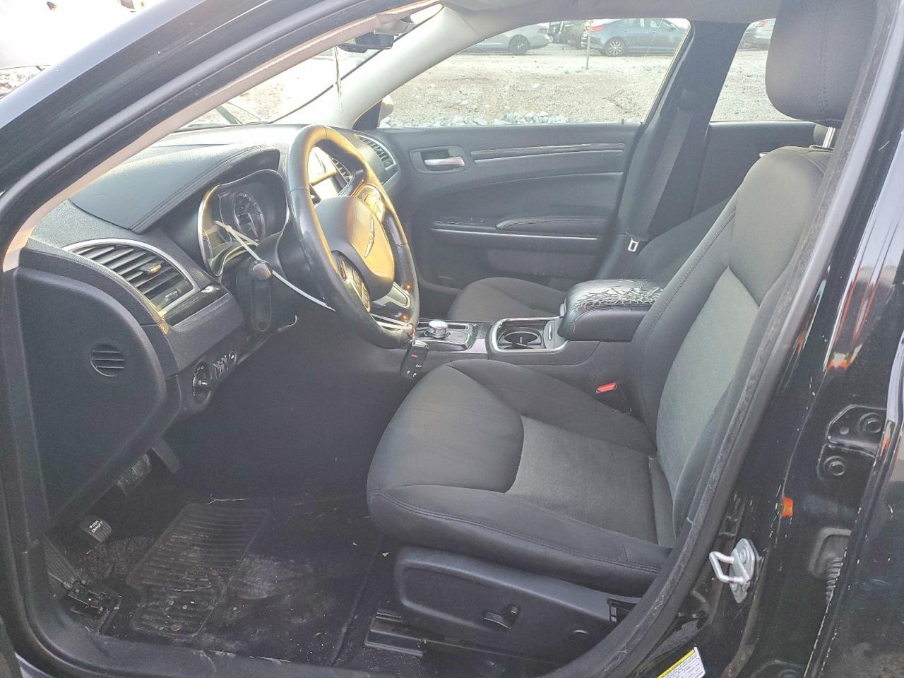 2019 CHRYSLER 300