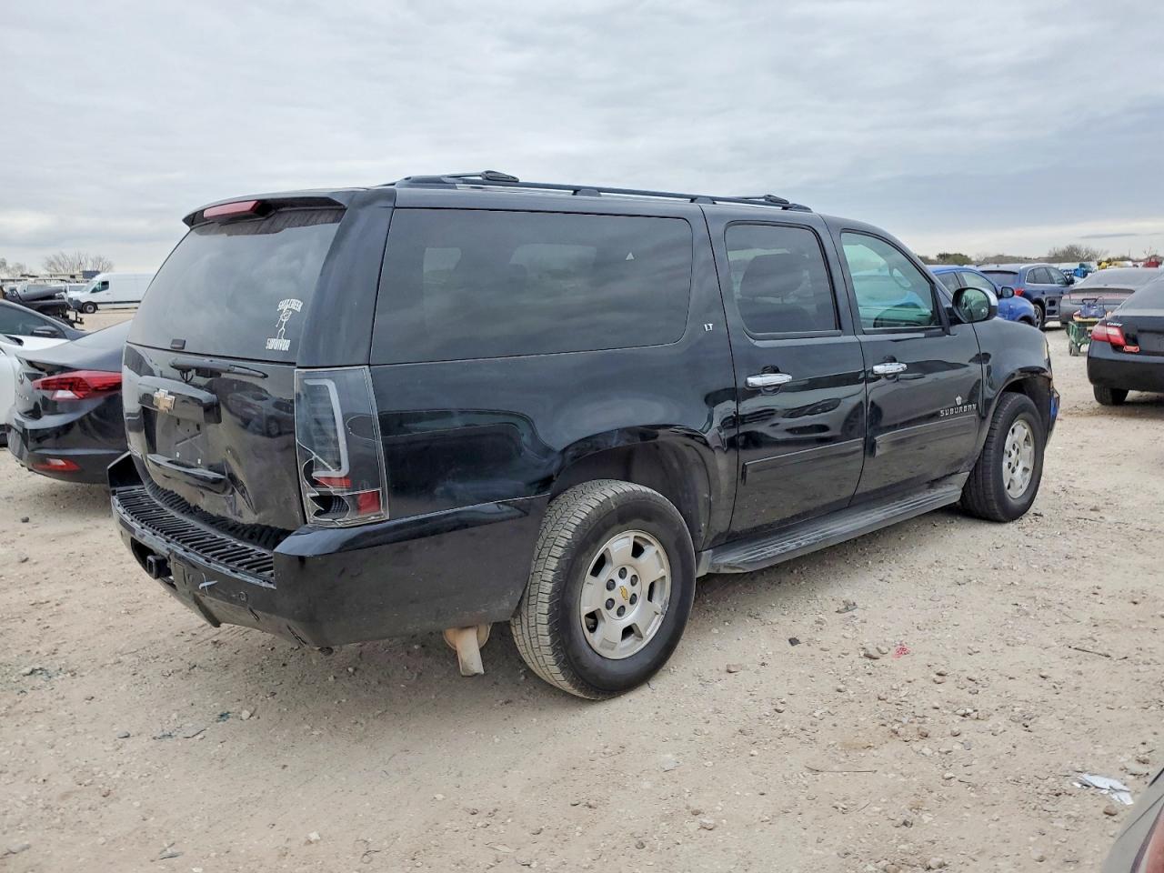 2011 CHEVROLET Suburban