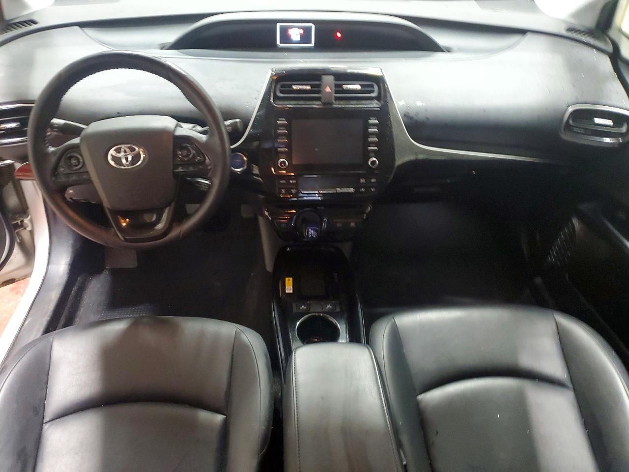 2020 TOYOTA PRIUS
