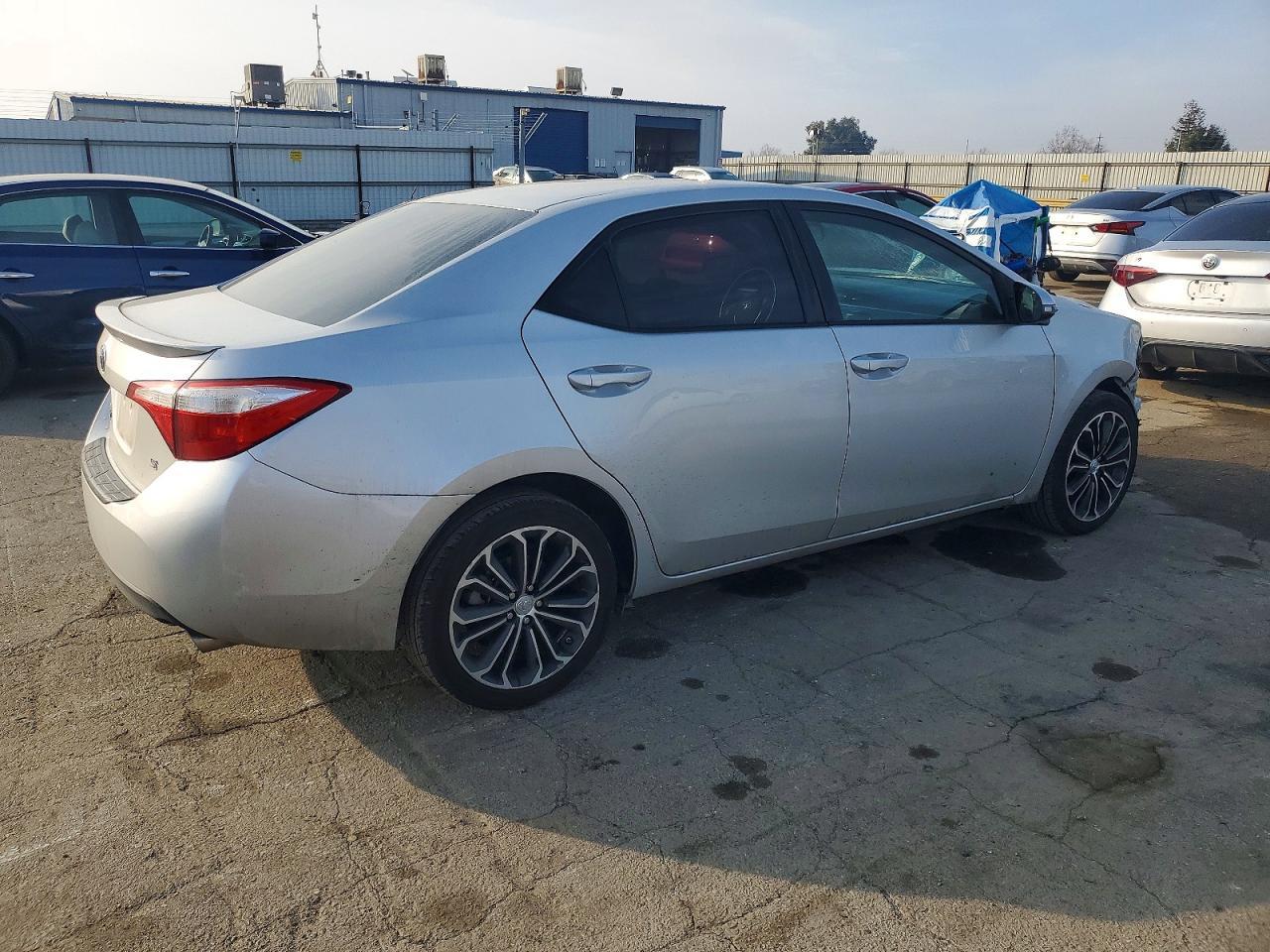 2016 TOYOTA COROLLA