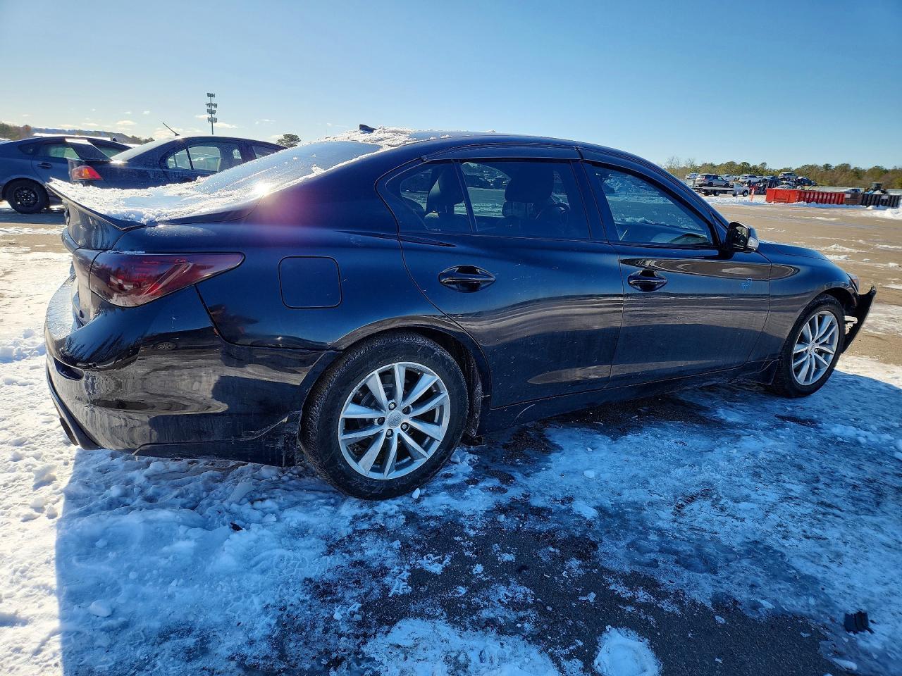 2017 INFINITI Q50